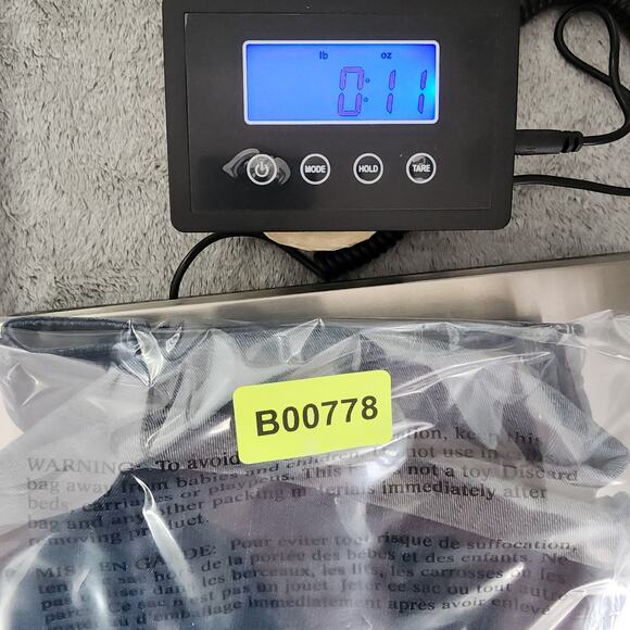 Treasure & Bond Shorts Womens 28 Blue Mid Rise Skinny Cuffed Denim Stretch - Picture 11 of 11